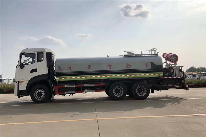 東風天龍后八輪20噸噴霧車，國六綠化噴灑車