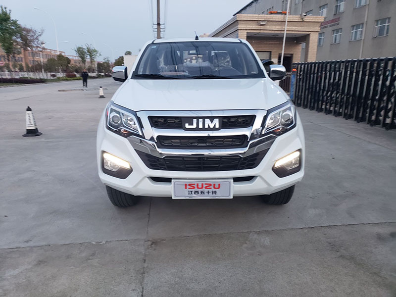 江西五十鈴皮卡地庫(kù)清障車(chē)