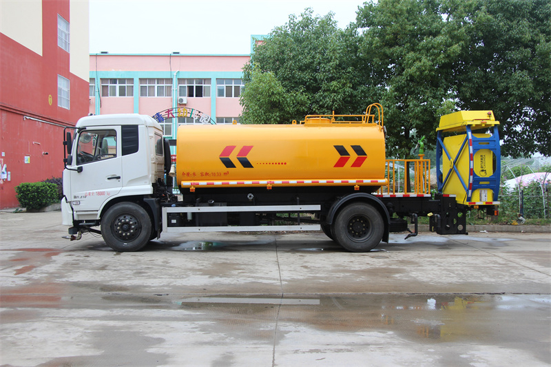 東風D9灑水防撞車圖片及視頻